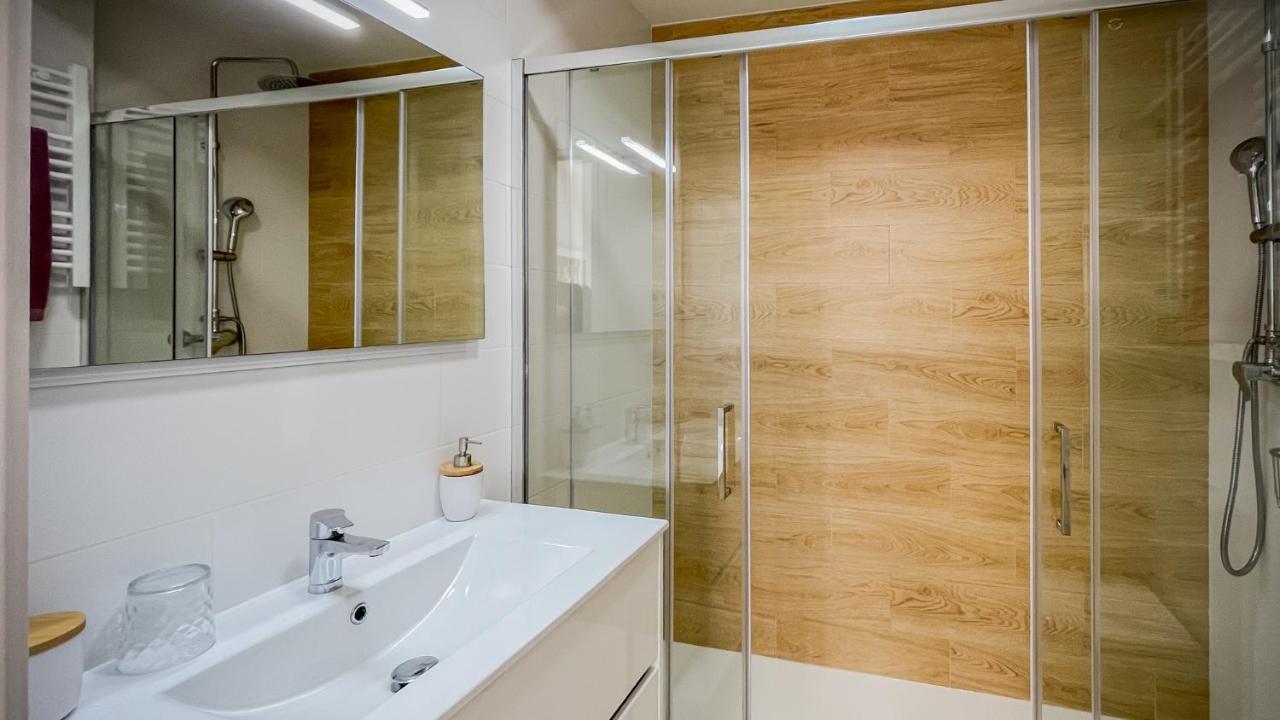 Piso Centrico En Mino Apartment Luaran gambar